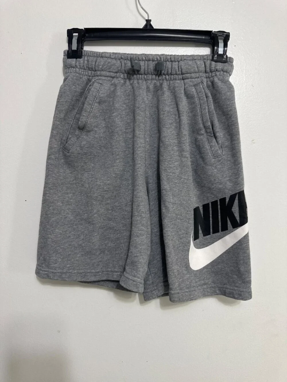 Nike Boys Sportswear Club Fleece Shorts Heather Gray Big Logo L